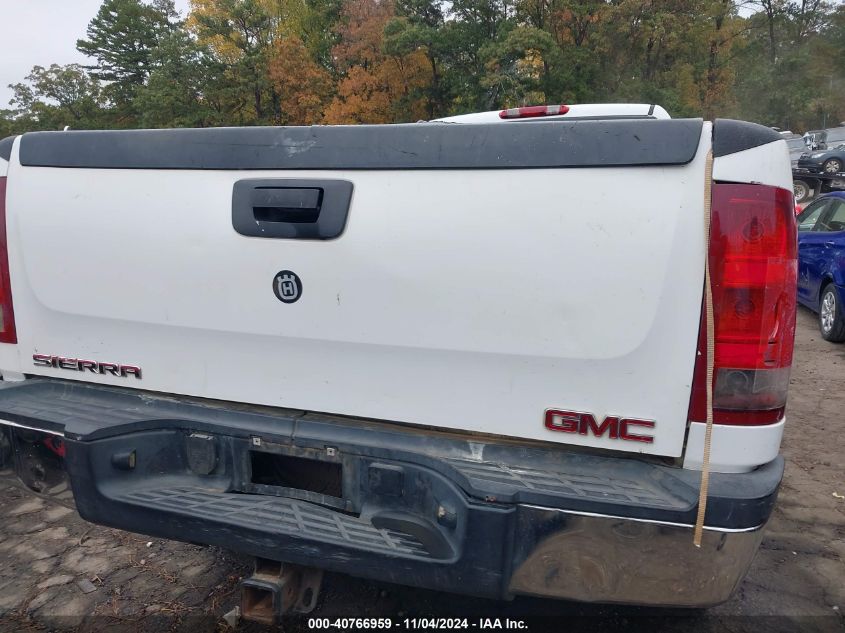 2007 GMC Sierra 2500Hd Work Truck VIN: 1GTHC29K57E525899 Lot: 40766959