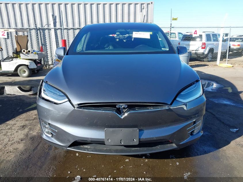 2018 Tesla Model X 100D/75D/P100D VIN: 5YJXCAE27JF138143 Lot: 40767414