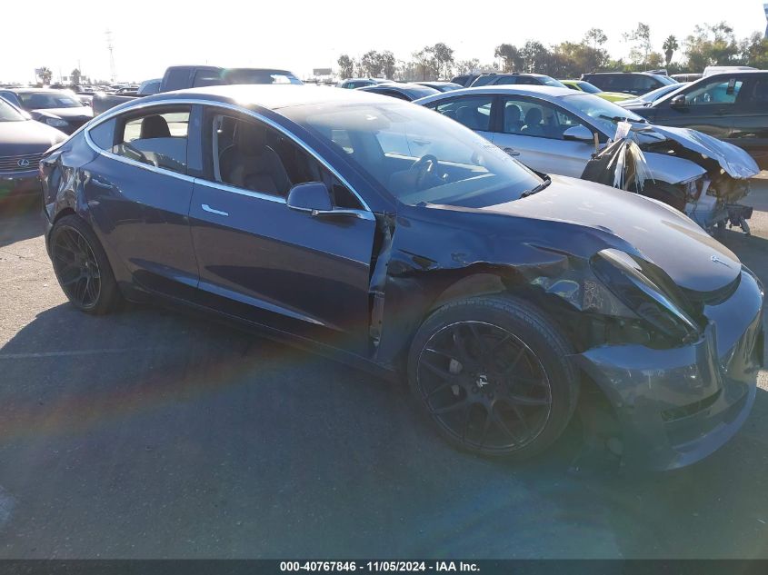 VIN 5YJ3E1EAXJF044208 2018 Tesla Model 3, Long Rang... no.1