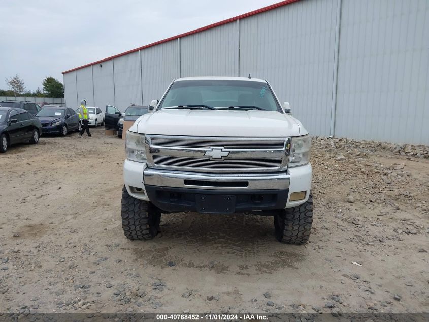 2011 Chevrolet Silverado 1500 Lt VIN: 3GCPKSE3XBG381927 Lot: 40768452