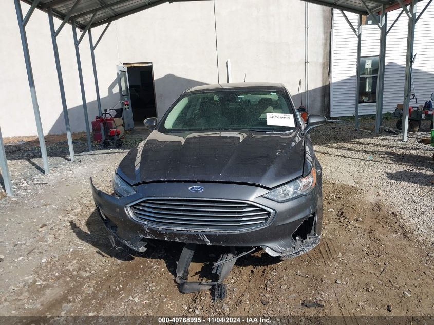 2019 Ford Fusion S VIN: 3FA6P0G73KR158883 Lot: 40768995