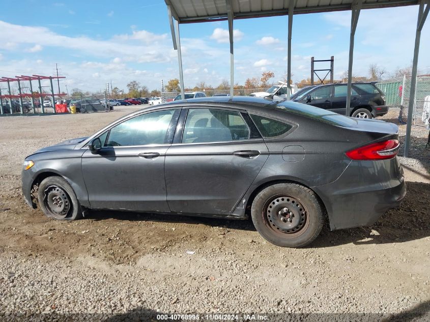 2019 Ford Fusion S VIN: 3FA6P0G73KR158883 Lot: 40768995