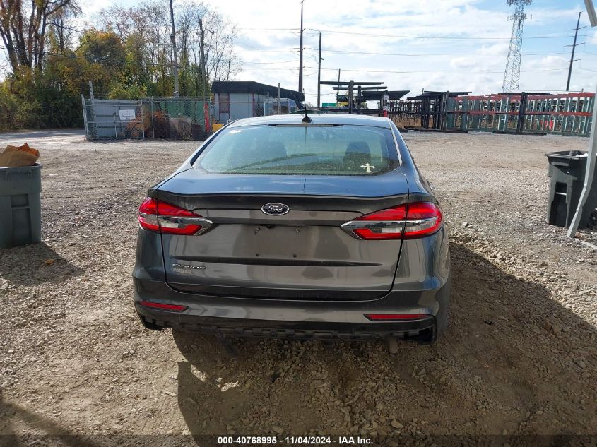 2019 Ford Fusion S VIN: 3FA6P0G73KR158883 Lot: 40768995