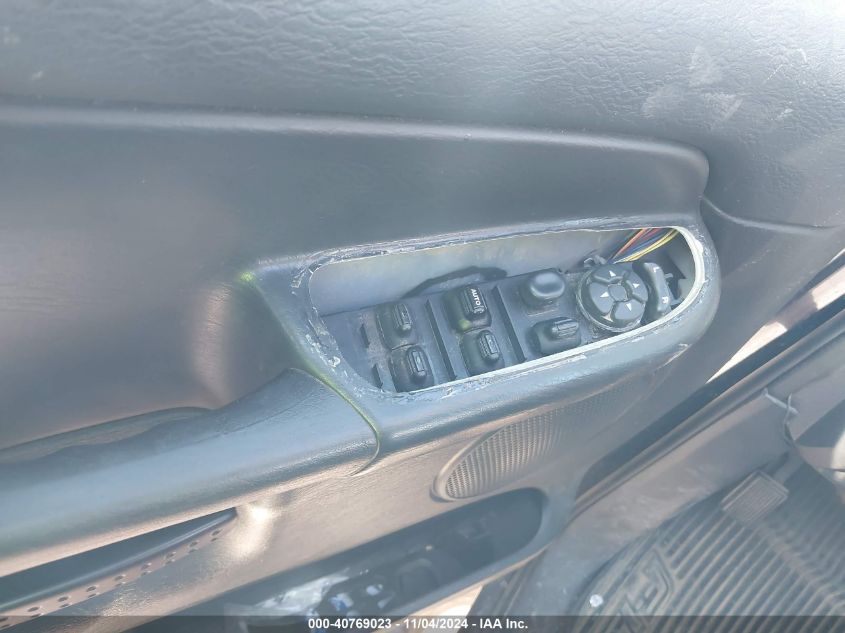 2003 Dodge Ram 1500 Slt/Laramie/St VIN: 1D7HA18NX3J667202 Lot: 40769023