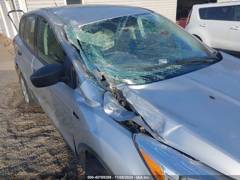 2013 Ford Escape S VIN: 1FMCU0F77DUC60458 Lot: 40769289