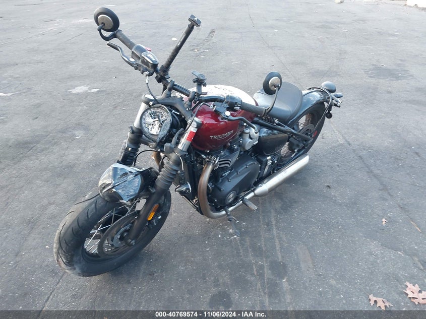 2022 TRIUMPH MOTORCYCLE BONNEVILLE BOBBER - SMTD53HL9NTBB4815