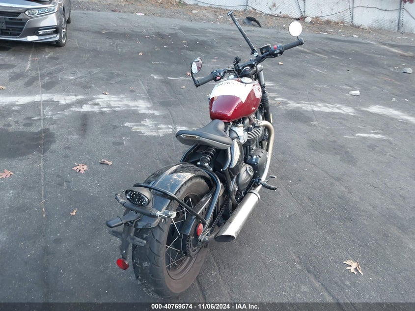 2022 TRIUMPH MOTORCYCLE BONNEVILLE BOBBER - SMTD53HL9NTBB4815