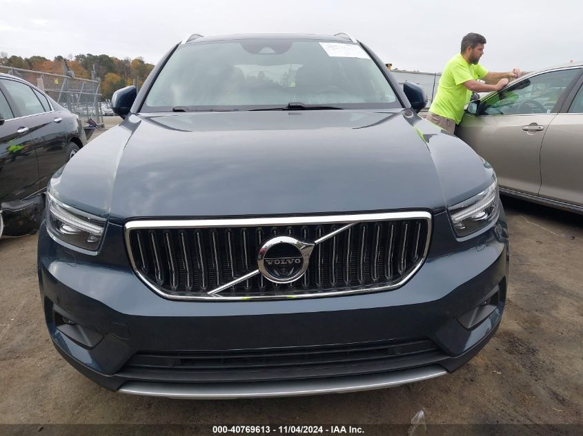 2022 Volvo Xc40 T5 Inscription VIN: YV4162UL7N2653615 Lot: 40769613