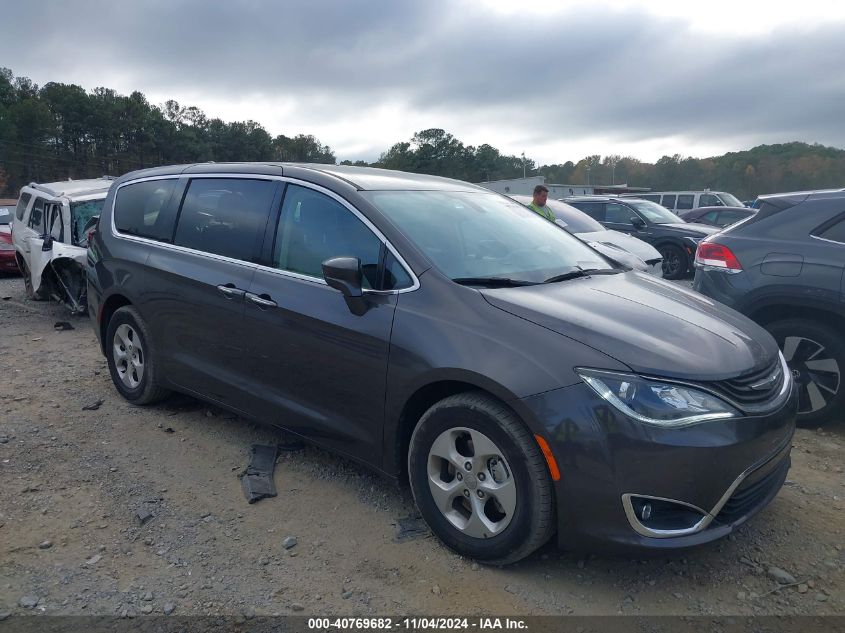 2018 Chrysler Pacifica Hybrid Touring Plus VIN: 2C4RC1H78JR164528 Lot: 40769682