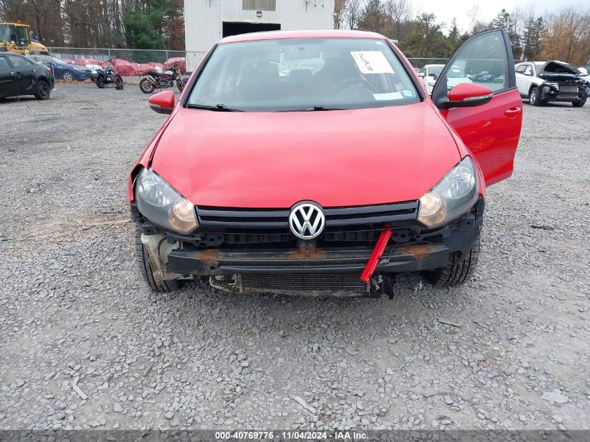 2014 Volkswagen Golf 2.5L VIN: WVWDB7AJXEW004864 Lot: 40769775