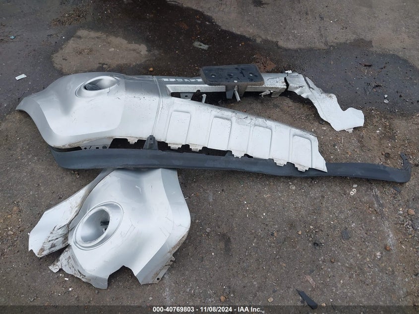 2011 Ford Escape Xls VIN: 001FMCU06BKA99534 Lot: 40769803