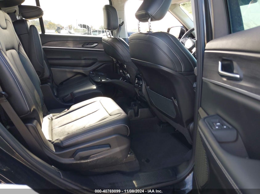 2023 JEEP GRAND CHEROKEE L VIN: 1C4RJKBG3P8852428