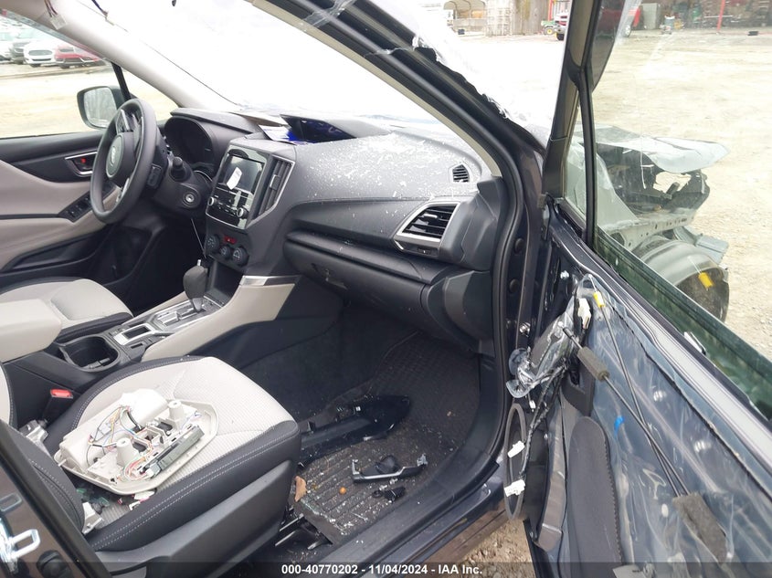 2024 SUBARU FORESTER - JF2SKAACXRH496135