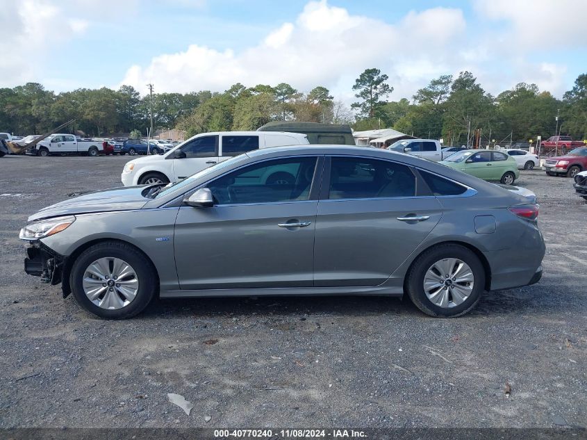 2018 Hyundai Sonata Hybrid Se VIN: KMHE24L32JA079000 Lot: 40770240