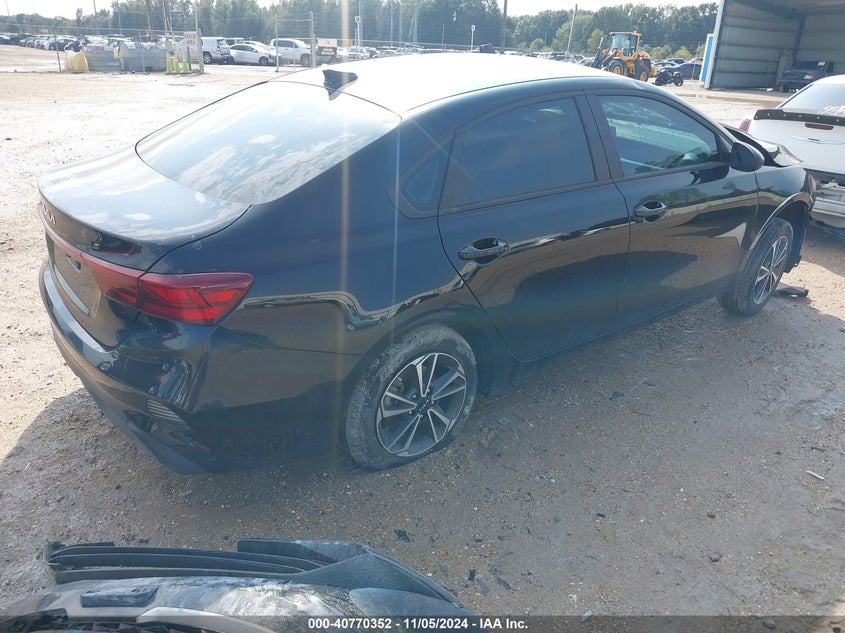 VIN 3KPF24AD4PE551272 2023 KIA FORTE LXS
