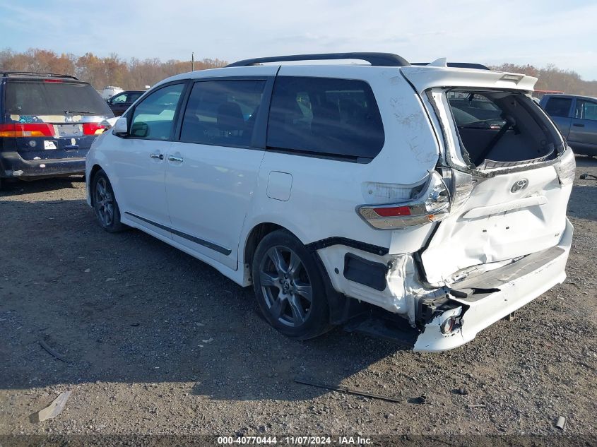 VIN 5TDXZ3DC5JS939508 2018 TOYOTA SIENNA no.3