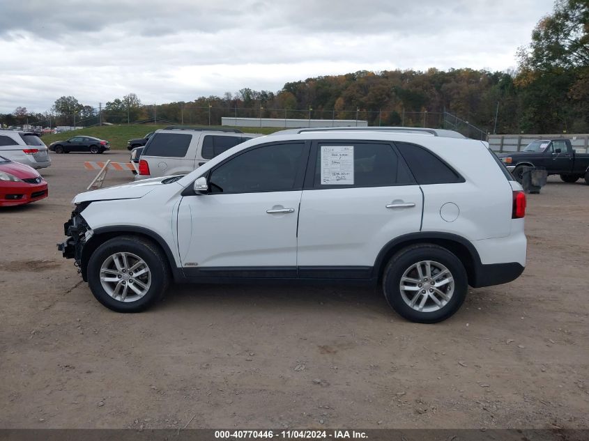 2015 KIA SORENTO LX V6 - 5XYKTDA73FG648745