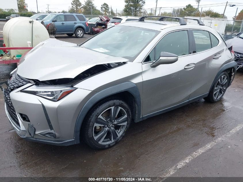 VIN JTHY3JBH1K2013994 2019 Lexus UX 200 no.2