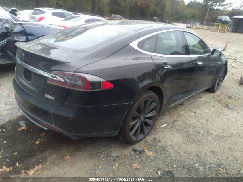 VIN 5YJSA1H21EFP63557 2014 TESLA MODEL S no.4