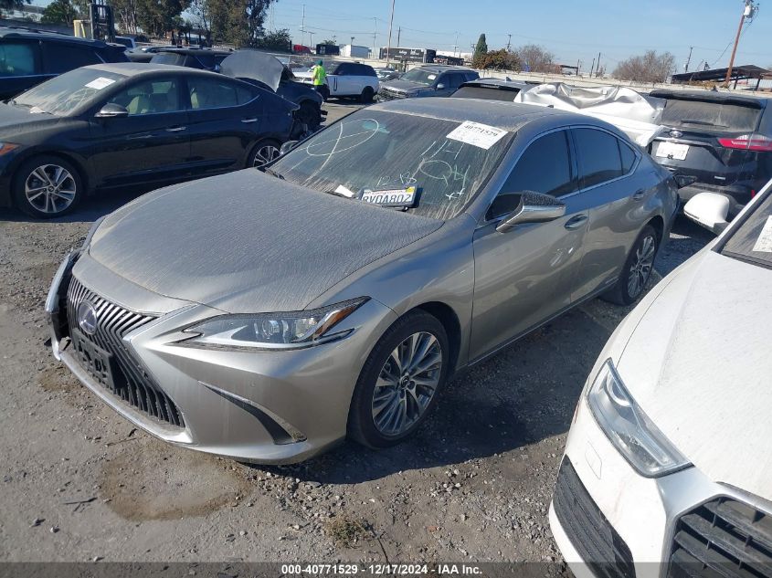 VIN 58ADA1C1XMU005735 2021 Lexus ES, 300H no.2