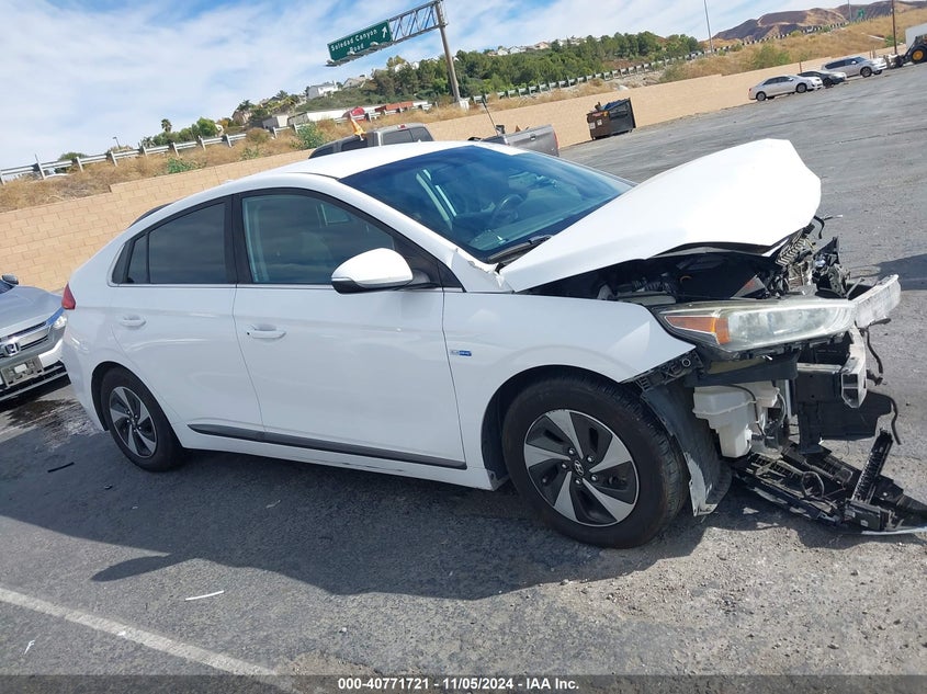 VIN KMHC75LC0HU056788 2017 HYUNDAI IONIQ HYBRID SEL