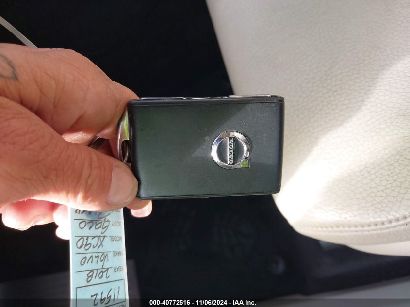 2018 VOLVO XC90 T6 MOMENTUM - YV4A22PK9J1210414