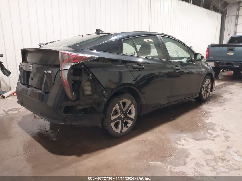 VIN JTDKARFU0G3505677 2016 Toyota Prius, Three Touring no.4