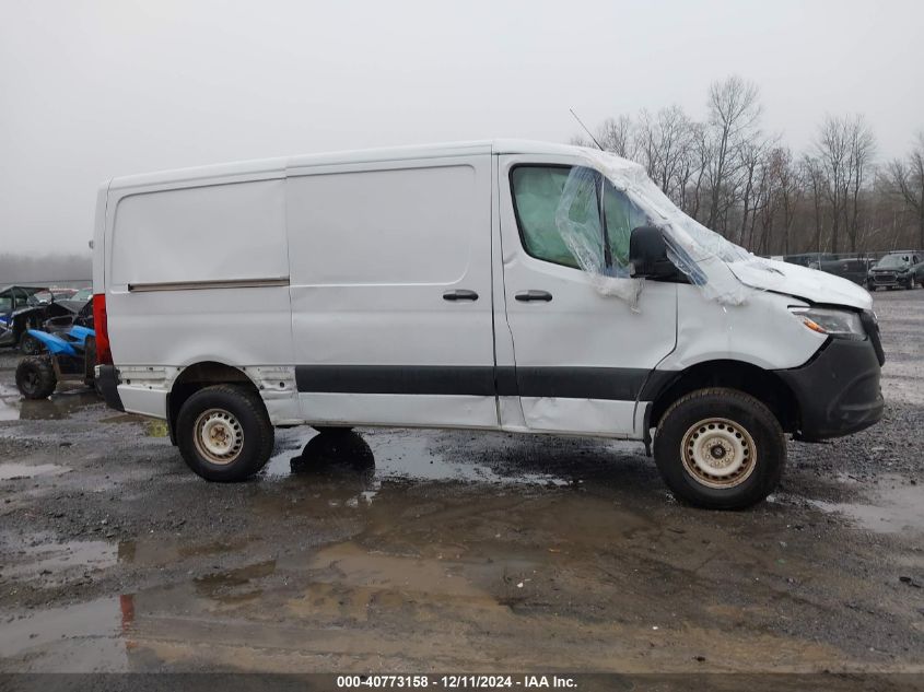 2022 Mercedes-Benz Sprinter 2500 Standard Roof V6 VIN: W1Y4EBVY3NT095300 Lot: 40773158