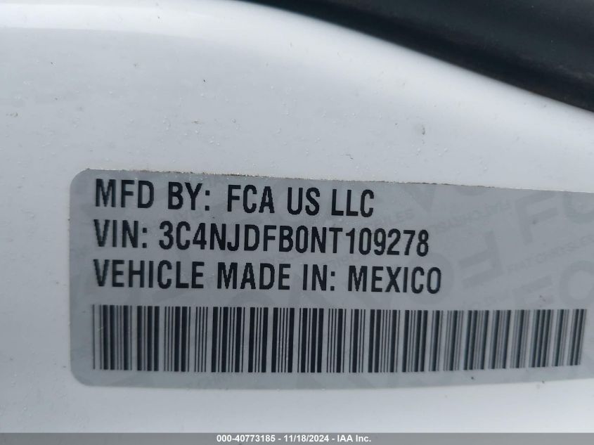 VIN 3C4NJDFB0NT109278 2022 JEEP COMPASS LATITUDE LUX 4X4