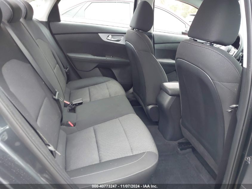 VIN 3KPF24AD2RE806729 2024 KIA FORTE LXS