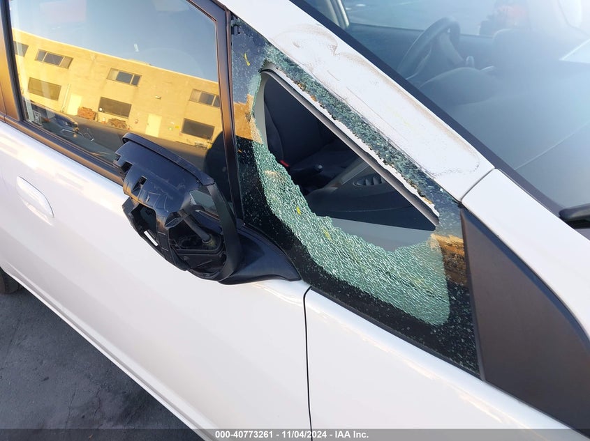 2013 HONDA FIT - JHMGE8H31DC048980