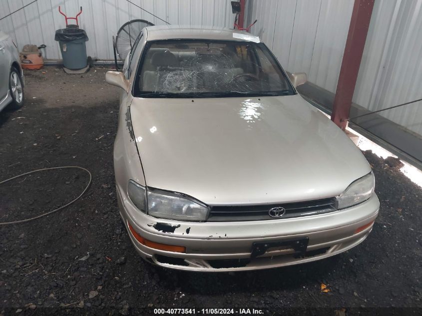 1993 Toyota Camry Le VIN: 4T1SK12E3PU219664 Lot: 40773541