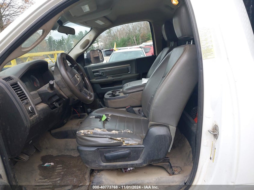 2013 Ram 3500 Chassis Tradesman/Slt VIN: 3C7WRTAT3DG573537 Lot: 40773768