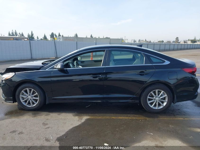 2019 Hyundai Sonata VIN: 5NPE24AF0K8737070 Lot: 40773770