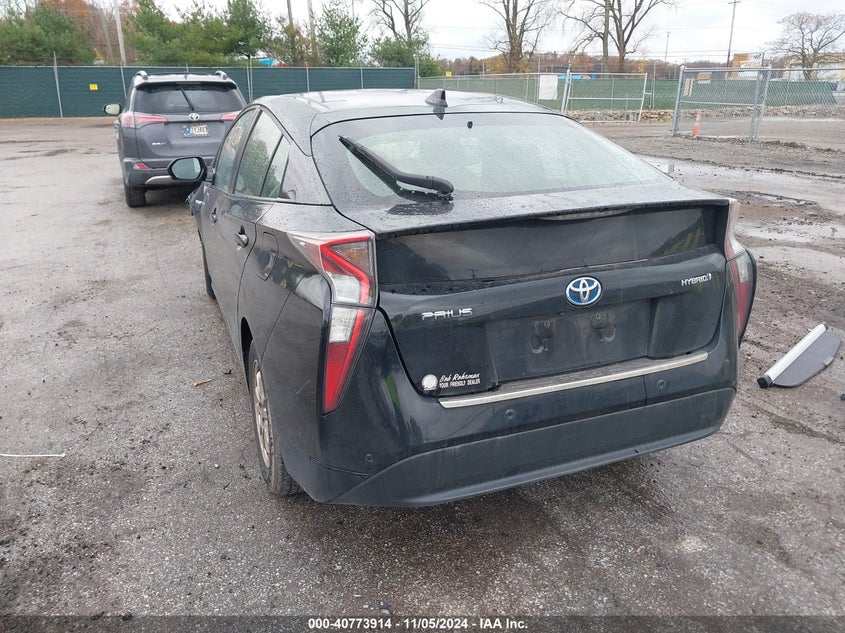 2018 TOYOTA PRIUS VIN: JTDKARFU0J3548486