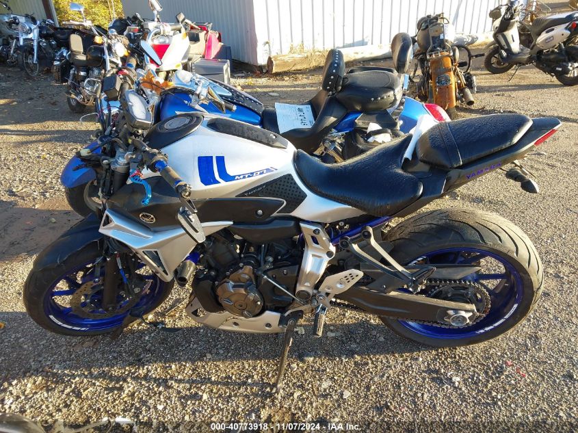 2016 YAMAHA FZ07 JYARM06E5GA010912