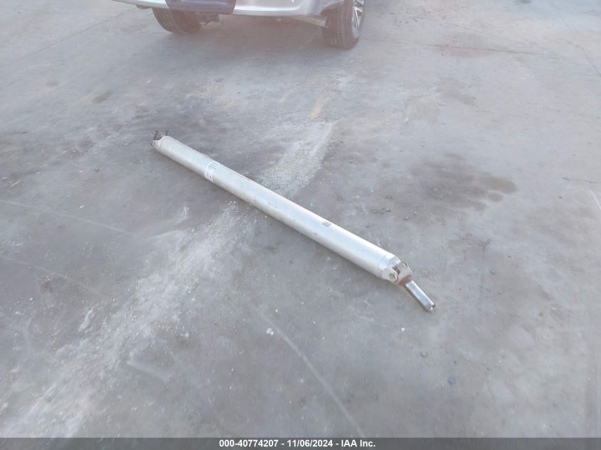 2020 Chevrolet Silverado 1500 - 3GCUYHET2LG340102