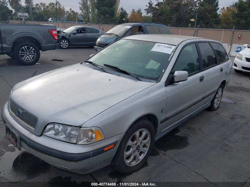 2000 Volvo V40 A/As VIN: YV1VW2552YF434136 Lot: 40774488