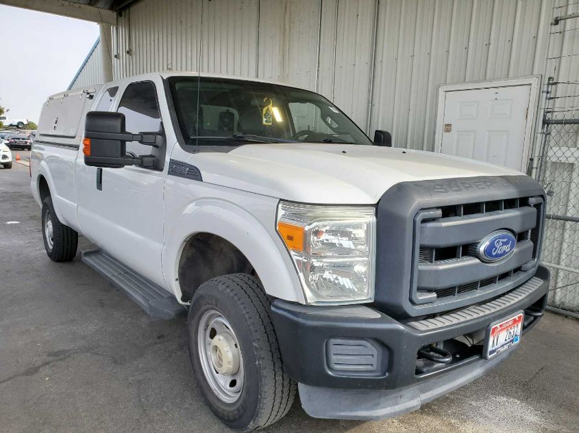 2015 Ford F250 Super Duty VIN: 1FT7X2B6XFED10837 Lot: 40775166