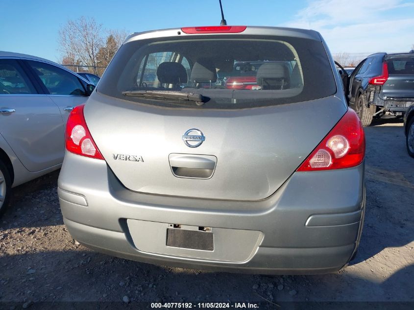 2009 Nissan Versa 1.8S VIN: 3N1BC13E59L354483 Lot: 40775192