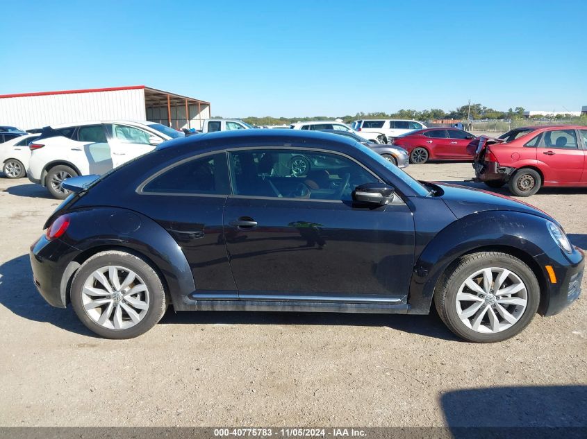 2017 Volkswagen Beetle #Pinkbeetle/1.8T Classic/1.8T S VIN: 3VWF17AT4HM626410 Lot: 40775783