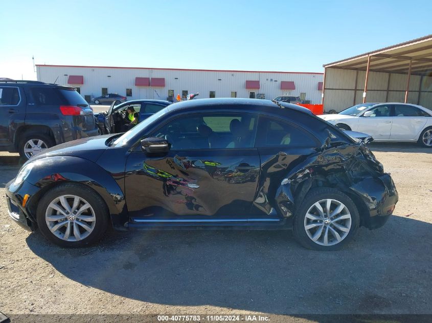 2017 Volkswagen Beetle #Pinkbeetle/1.8T Classic/1.8T S VIN: 3VWF17AT4HM626410 Lot: 40775783