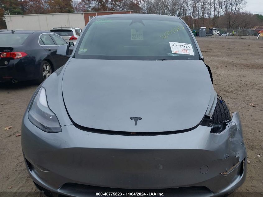 2024 Tesla Model Y Long Range Dual Motor All-Wheel Drive VIN: 7SAYGDEE9RA287962 Lot: 40775823