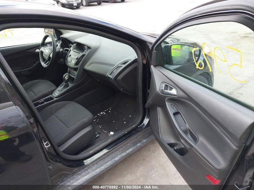 VIN 1FADP3K23HL332009 2017 Ford Focus, SE no.5