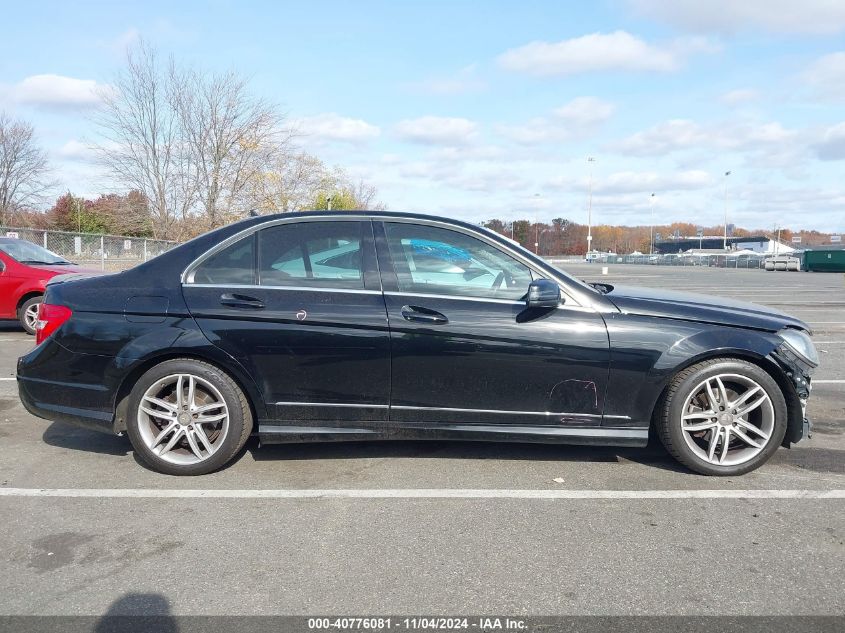 2012 Mercedes-Benz C 300 Luxury 4Matic/Sport 4Matic VIN: WDDGF8BBXCR237644 Lot: 40776081