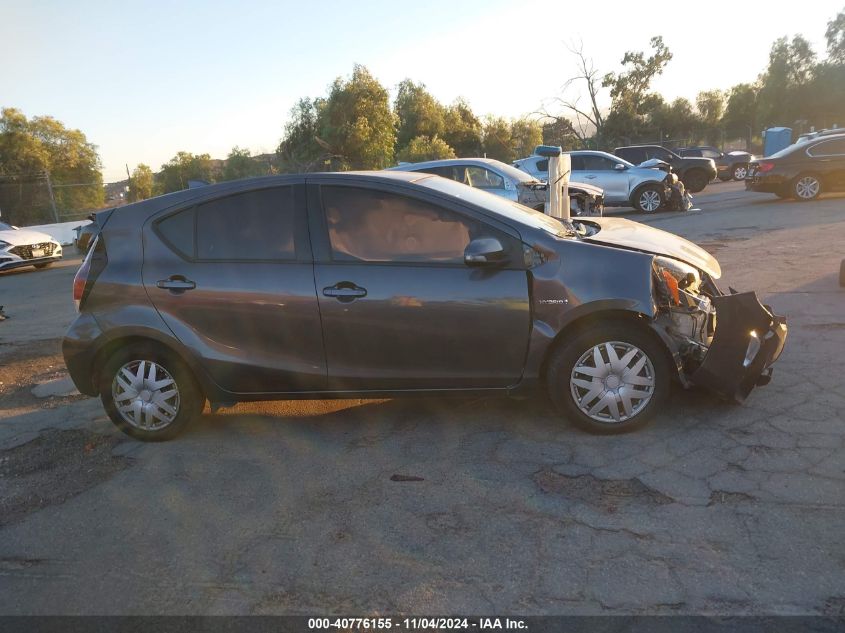 2016 Toyota Prius C Three VIN: JTDKDTB32G1589353 Lot: 40776155