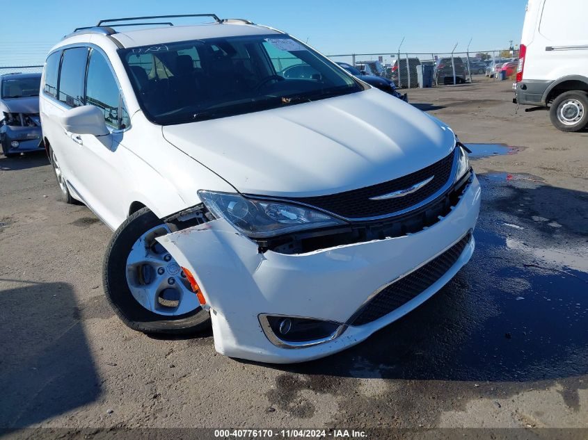 2017 Chrysler Pacifica Touring-L Plus VIN: 2C4RC1EG4HR729727 Lot: 40776170