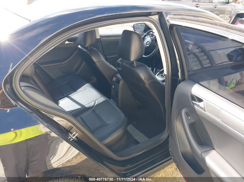 2015 VOLKSWAGEN JETTA 2.0L S - 3VW2K7AJ7FM333978