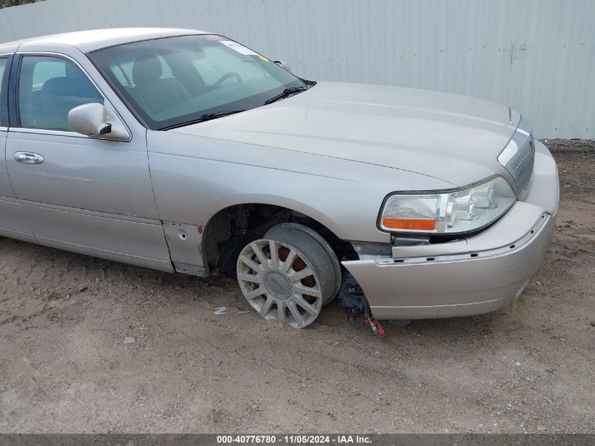 2007 Lincoln Town Car Signature VIN: 1LNHM81V97Y607909 Lot: 40776780