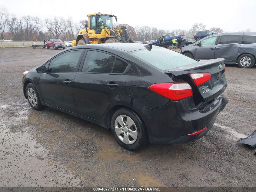 VIN KNAFK4A68F5259312 2015 KIA Forte, LX no.3